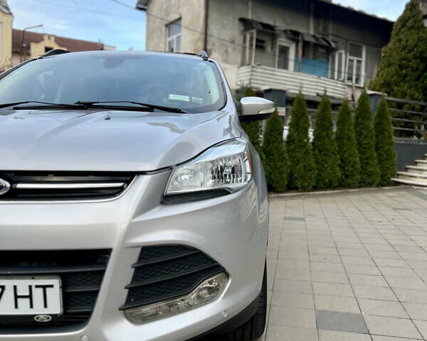 Серый Форд Эскейп, объемом двигателя 2 л и пробегом 149 тыс. км за 10699 $, фото 17 на Automoto.ua