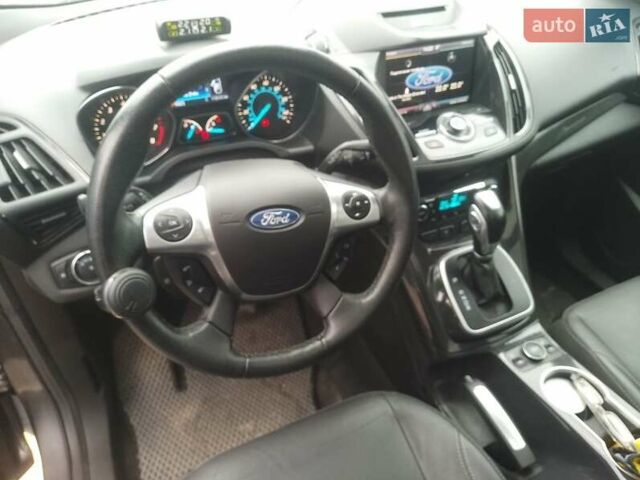 Сірий Форд Ескейп, об'ємом двигуна 2 л та пробігом 118 тис. км за 13300 $, фото 6 на Automoto.ua