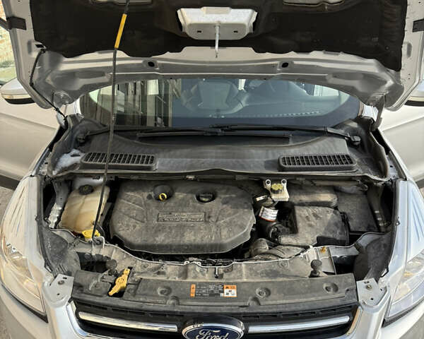 Сірий Форд Ескейп, об'ємом двигуна 2 л та пробігом 124 тис. км за 11400 $, фото 20 на Automoto.ua