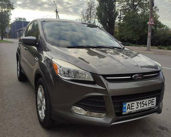 Серый Форд Эскейп, объемом двигателя 2 л и пробегом 138 тыс. км за 10500 $, фото 4 на Automoto.ua