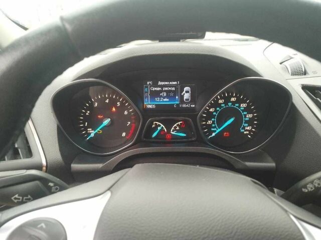 Серый Форд Эскейп, объемом двигателя 2 л и пробегом 118 тыс. км за 13300 $, фото 2 на Automoto.ua