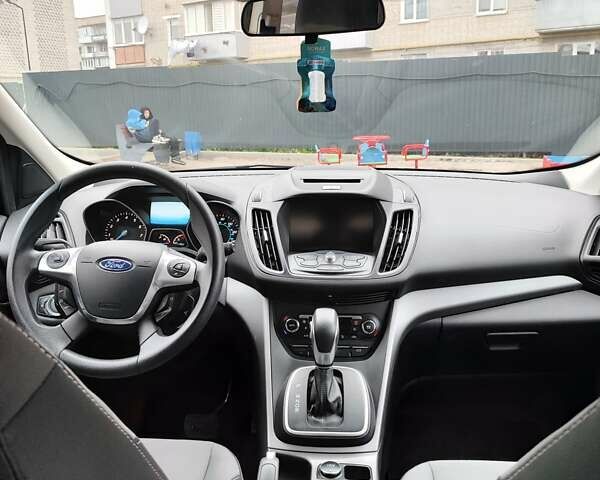 Серый Форд Эскейп, объемом двигателя 1.6 л и пробегом 140 тыс. км за 10200 $, фото 7 на Automoto.ua