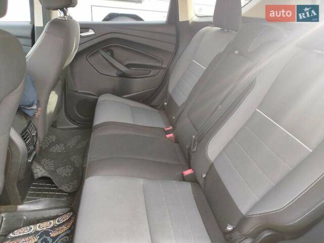 Сірий Форд Ескейп, об'ємом двигуна 1.6 л та пробігом 255 тис. км за 11500 $, фото 8 на Automoto.ua