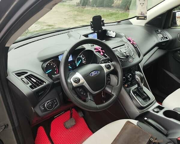 Серый Форд Эскейп, объемом двигателя 1.6 л и пробегом 177 тыс. км за 9000 $, фото 17 на Automoto.ua