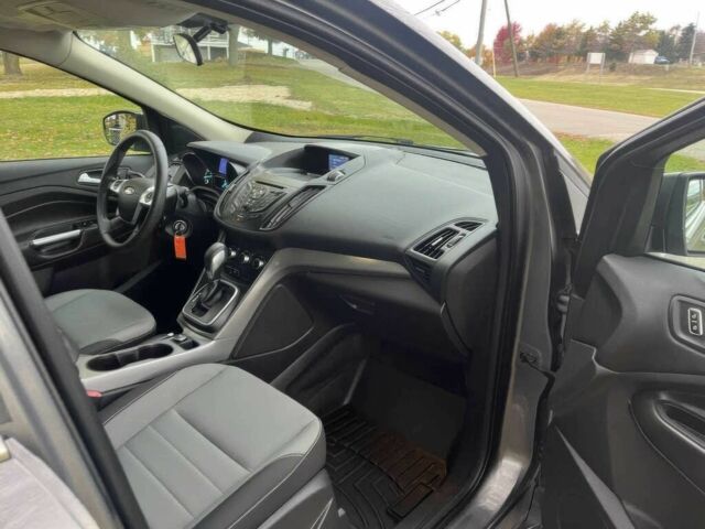 Сірий Форд Ескейп, об'ємом двигуна 2 л та пробігом 88 тис. км за 1300 $, фото 10 на Automoto.ua