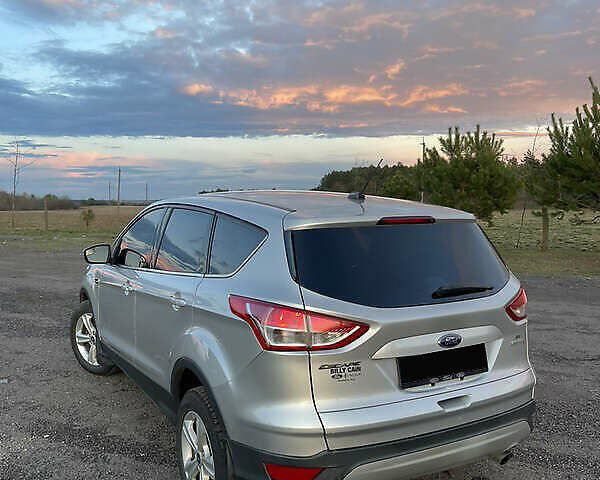 Сірий Форд Ескейп, об'ємом двигуна 1.6 л та пробігом 140 тис. км за 10000 $, фото 4 на Automoto.ua