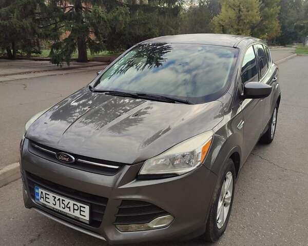 Серый Форд Эскейп, объемом двигателя 2 л и пробегом 138 тыс. км за 10500 $, фото 3 на Automoto.ua