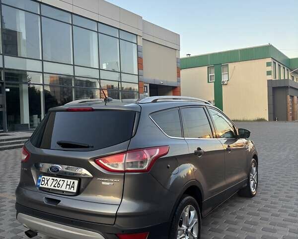 Серый Форд Эскейп, объемом двигателя 2 л и пробегом 209 тыс. км за 12500 $, фото 2 на Automoto.ua