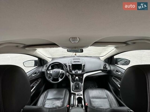 Серый Форд Эскейп, объемом двигателя 1.6 л и пробегом 170 тыс. км за 10000 $, фото 7 на Automoto.ua