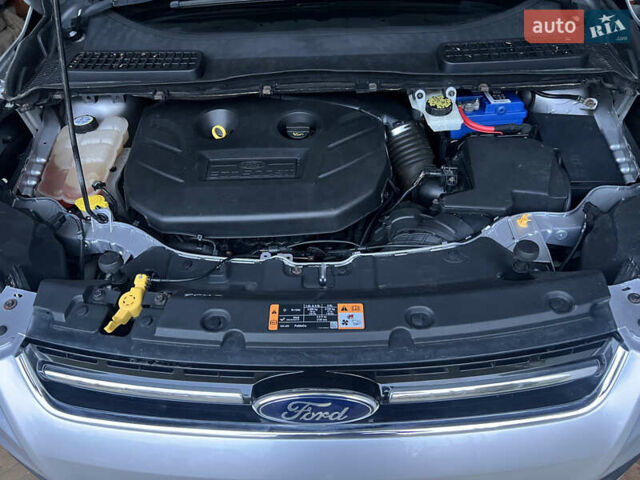 Серый Форд Эскейп, объемом двигателя 2 л и пробегом 149 тыс. км за 10699 $, фото 90 на Automoto.ua