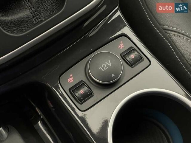 Сірий Форд Ескейп, об'ємом двигуна 1.6 л та пробігом 141 тис. км за 10308 $, фото 15 на Automoto.ua