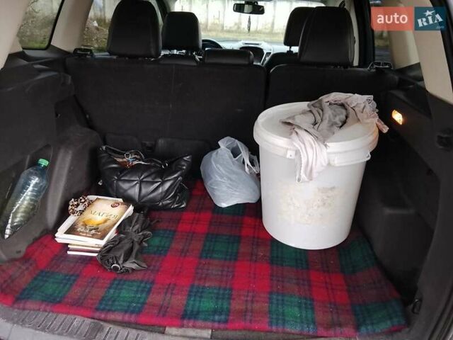 Сірий Форд Ескейп, об'ємом двигуна 1.6 л та пробігом 269 тис. км за 8200 $, фото 31 на Automoto.ua