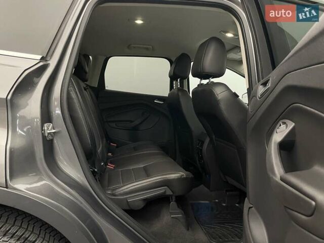 Сірий Форд Ескейп, об'ємом двигуна 1.6 л та пробігом 141 тис. км за 10308 $, фото 9 на Automoto.ua
