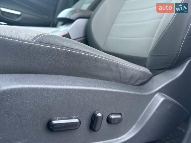 Форд Эскейп 2013 в Виннице на Automoto.ua Серый Форд Эскейп, объемом двигателя 1.6 л и пробегом 109 тыс. км за 9999 $, фото 10 на Automoto.ua