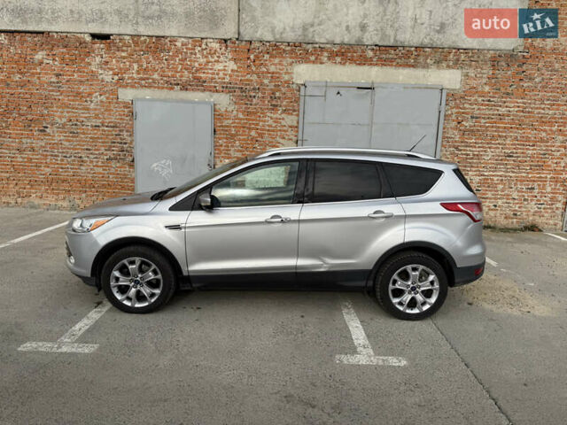 Сірий Форд Ескейп, об'ємом двигуна 2 л та пробігом 124 тис. км за 11400 $, фото 2 на Automoto.ua