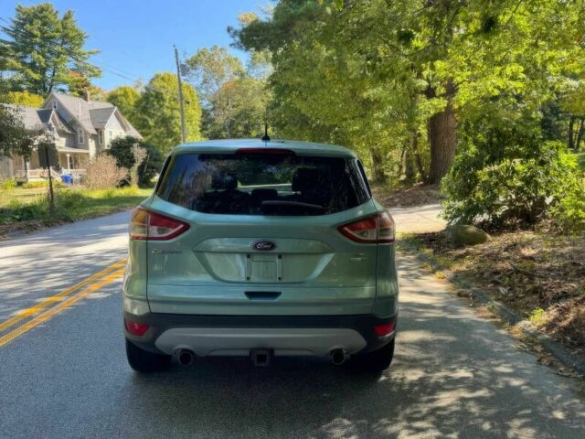 Сірий Форд Ескейп, об'ємом двигуна 2 л та пробігом 85 тис. км за 3500 $, фото 5 на Automoto.ua