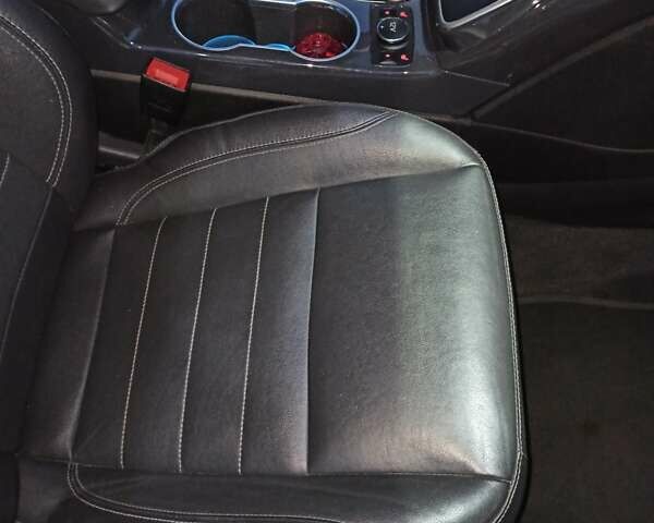 Сірий Форд Ескейп, об'ємом двигуна 1.6 л та пробігом 172 тис. км за 12500 $, фото 23 на Automoto.ua