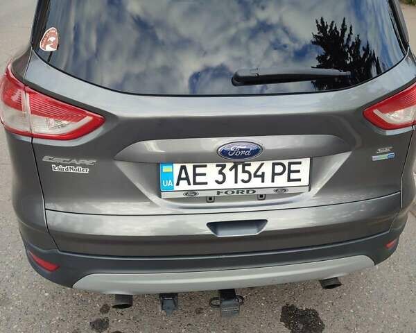 Серый Форд Эскейп, объемом двигателя 2 л и пробегом 138 тыс. км за 10500 $, фото 2 на Automoto.ua