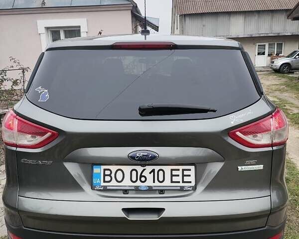 Серый Форд Эскейп, объемом двигателя 1.6 л и пробегом 177 тыс. км за 9000 $, фото 6 на Automoto.ua