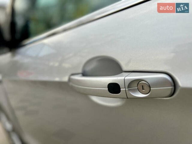 Серый Форд Эскейп, объемом двигателя 2 л и пробегом 149 тыс. км за 10699 $, фото 48 на Automoto.ua