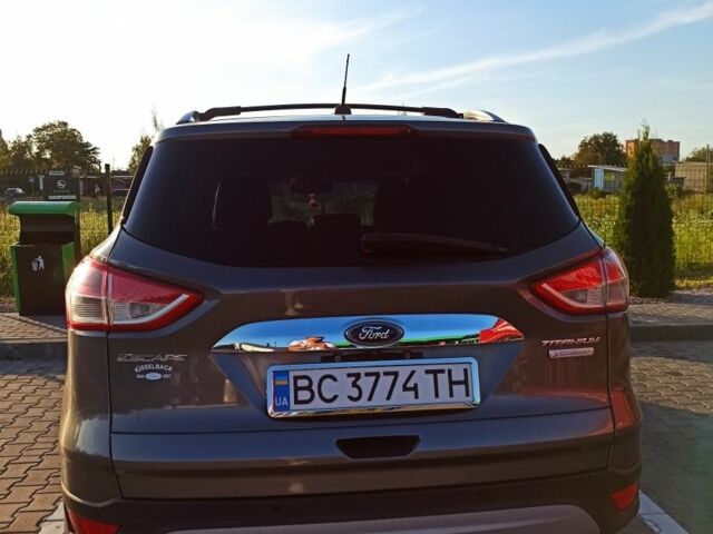 Сірий Форд Ескейп, об'ємом двигуна 1.6 л та пробігом 174 тис. км за 12500 $, фото 4 на Automoto.ua