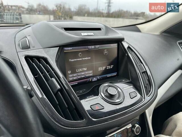 Серый Форд Эскейп, объемом двигателя 1.6 л и пробегом 170 тыс. км за 10000 $, фото 10 на Automoto.ua