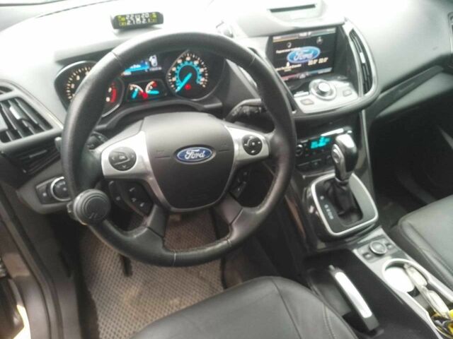 Серый Форд Эскейп, объемом двигателя 2 л и пробегом 118 тыс. км за 13300 $, фото 6 на Automoto.ua