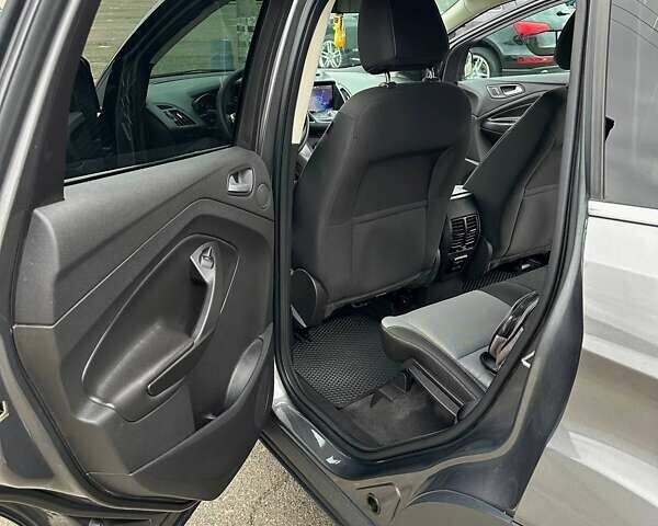 Сірий Форд Ескейп, об'ємом двигуна 2 л та пробігом 192 тис. км за 13500 $, фото 14 на Automoto.ua