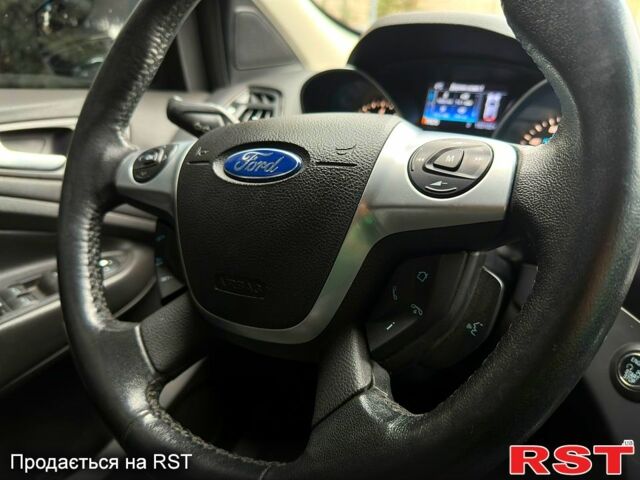 Сірий Форд Ескейп, об'ємом двигуна 2 л та пробігом 215 тис. км за 11000 $, фото 5 на Automoto.ua