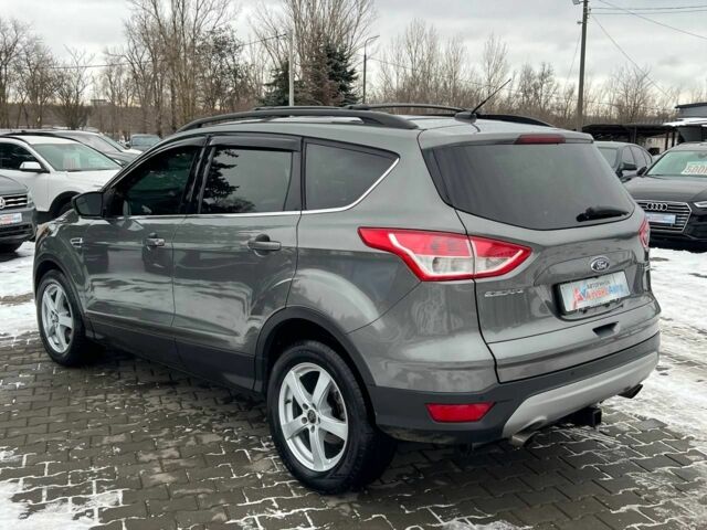 Серый Форд Эскейп, объемом двигателя 1.6 л и пробегом 182 тыс. км за 9999 $, фото 4 на Automoto.ua