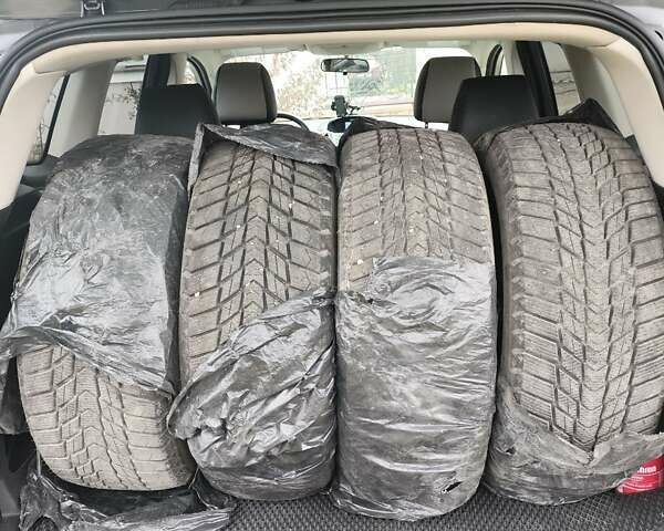 Серый Форд Эскейп, объемом двигателя 1.6 л и пробегом 177 тыс. км за 9000 $, фото 28 на Automoto.ua