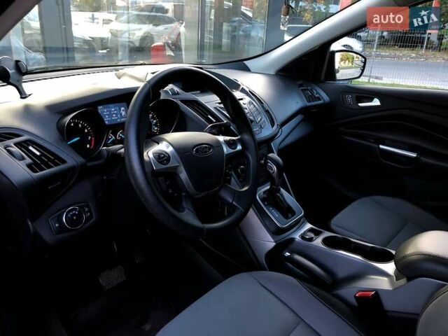 Серый Форд Эскейп, объемом двигателя 1.6 л и пробегом 230 тыс. км за 9399 $, фото 18 на Automoto.ua