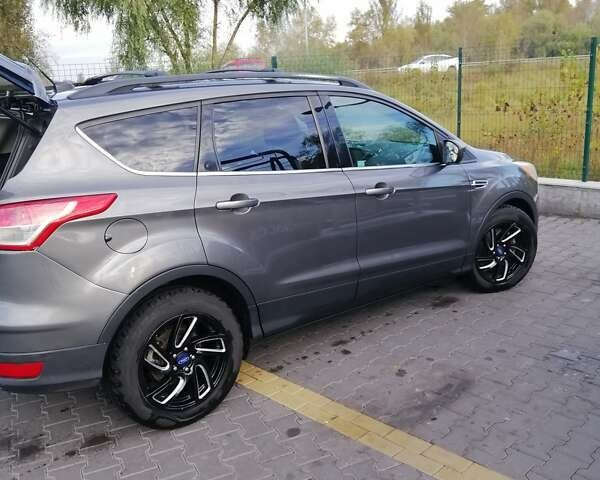 Сірий Форд Ескейп, об'ємом двигуна 2 л та пробігом 192 тис. км за 13500 $, фото 35 на Automoto.ua