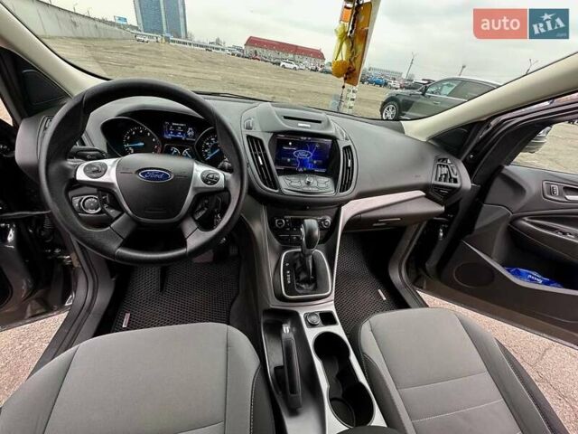 Сірий Форд Ескейп, об'ємом двигуна 2 л та пробігом 192 тис. км за 13500 $, фото 22 на Automoto.ua
