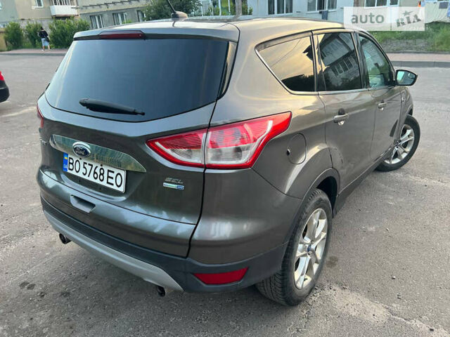Сірий Форд Ескейп, об'ємом двигуна 2 л та пробігом 240 тис. км за 10200 $, фото 3 на Automoto.ua