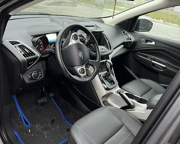 Сірий Форд Ескейп, об'ємом двигуна 2 л та пробігом 181 тис. км за 12500 $, фото 7 на Automoto.ua