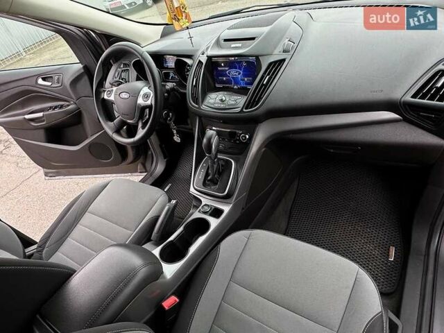 Сірий Форд Ескейп, об'ємом двигуна 2 л та пробігом 192 тис. км за 13500 $, фото 23 на Automoto.ua