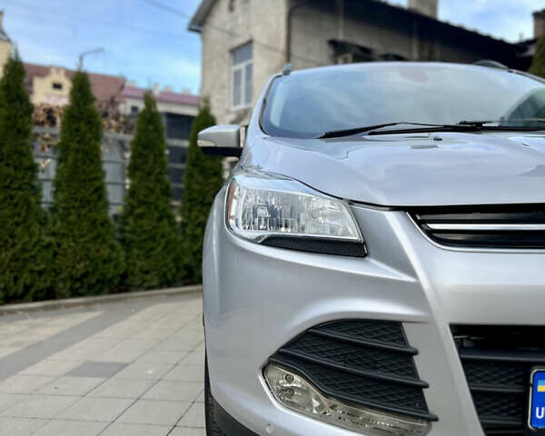 Серый Форд Эскейп, объемом двигателя 2 л и пробегом 149 тыс. км за 10699 $, фото 16 на Automoto.ua