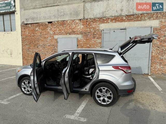 Сірий Форд Ескейп, об'ємом двигуна 2 л та пробігом 124 тис. км за 11400 $, фото 12 на Automoto.ua