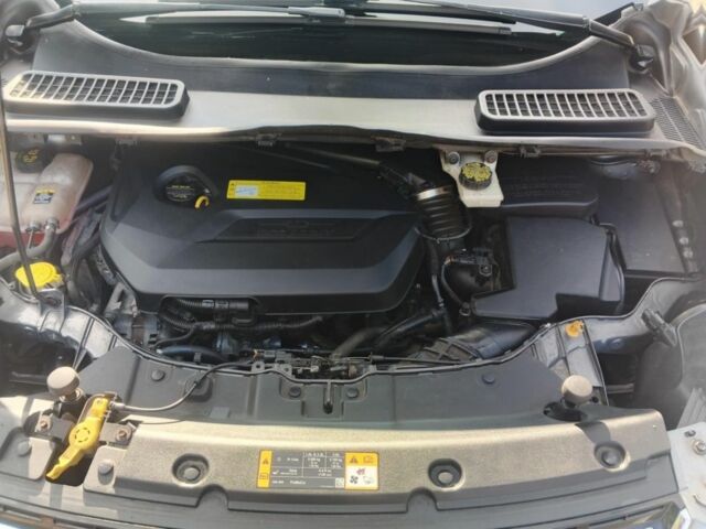 Серый Форд Эскейп, объемом двигателя 1.6 л и пробегом 212 тыс. км за 10500 $, фото 6 на Automoto.ua