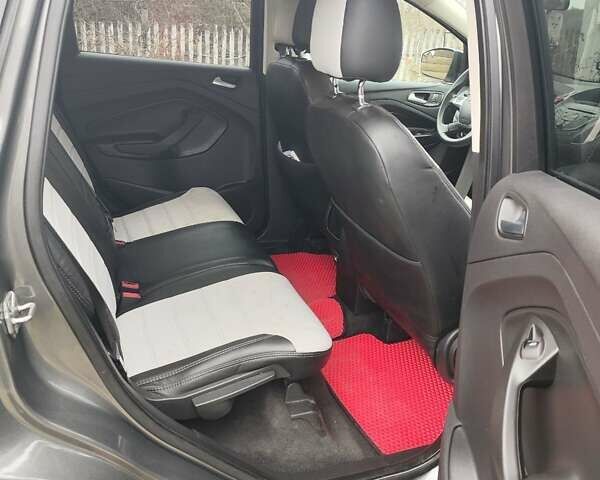 Серый Форд Эскейп, объемом двигателя 1.6 л и пробегом 177 тыс. км за 9000 $, фото 18 на Automoto.ua