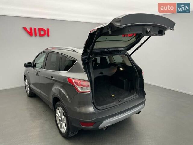 Сірий Форд Ескейп, об'ємом двигуна 1.6 л та пробігом 141 тис. км за 10308 $, фото 6 на Automoto.ua