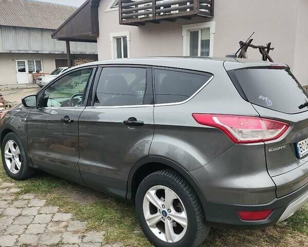 Серый Форд Эскейп, объемом двигателя 1.6 л и пробегом 177 тыс. км за 9000 $, фото 4 на Automoto.ua