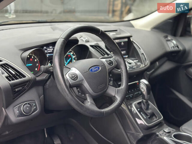 Серый Форд Эскейп, объемом двигателя 2 л и пробегом 167 тыс. км за 10800 $, фото 21 на Automoto.ua
