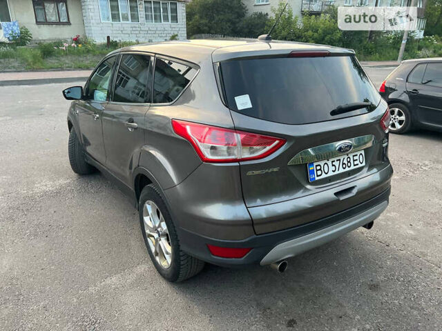Сірий Форд Ескейп, об'ємом двигуна 2 л та пробігом 240 тис. км за 10200 $, фото 4 на Automoto.ua
