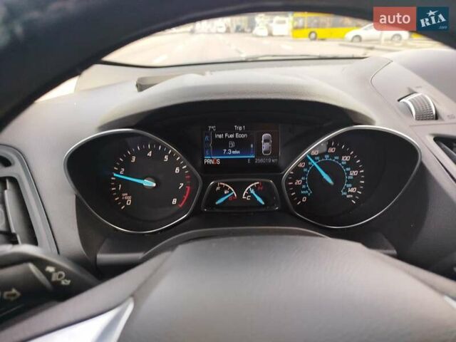 Сірий Форд Ескейп, об'ємом двигуна 1.6 л та пробігом 255 тис. км за 11500 $, фото 11 на Automoto.ua