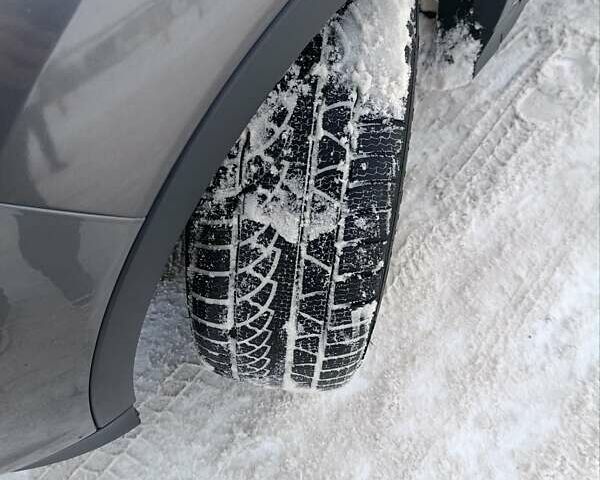 Серый Форд Эскейп, объемом двигателя 1.6 л и пробегом 180 тыс. км за 8900 $, фото 7 на Automoto.ua