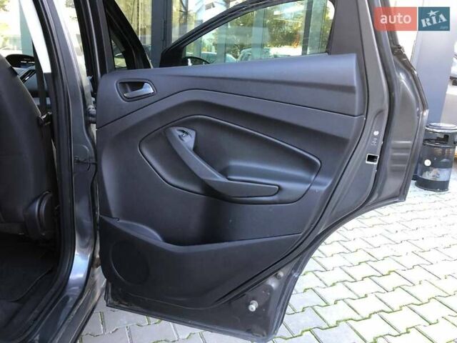 Серый Форд Эскейп, объемом двигателя 1.6 л и пробегом 230 тыс. км за 9399 $, фото 14 на Automoto.ua