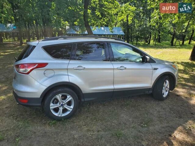 Форд Эскейп 2013 в Днепре (Днепропетровске) на Automoto.ua Серый Форд Эскейп, объемом двигателя 1.6 л и пробегом 264 тыс. км за 9000 $, фото 6 на Automoto.ua
