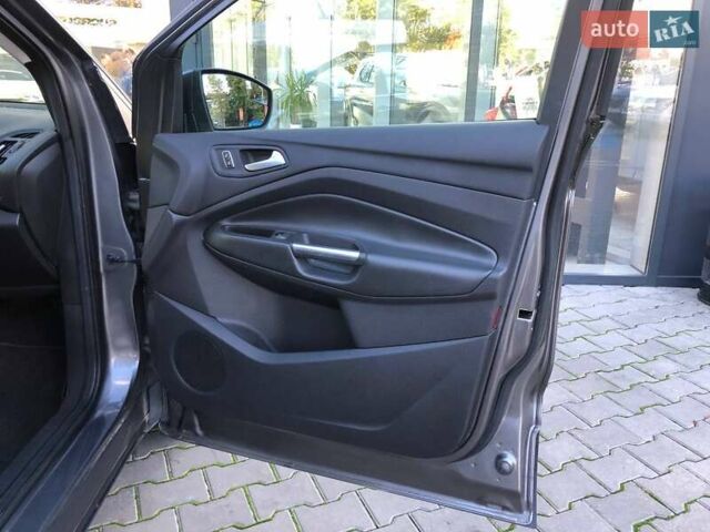 Серый Форд Эскейп, объемом двигателя 1.6 л и пробегом 230 тыс. км за 9399 $, фото 13 на Automoto.ua